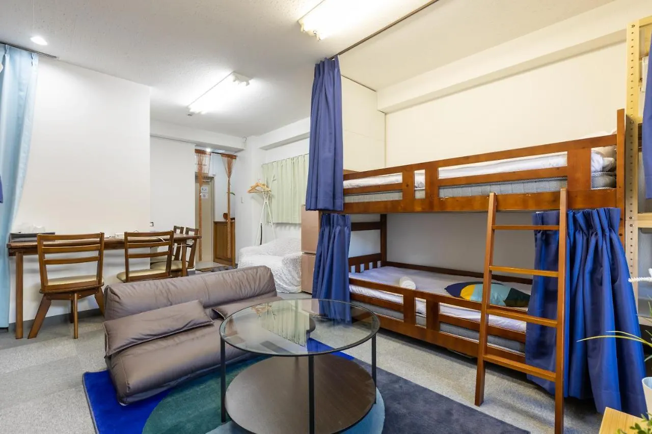 Apartment 池袋駅西口地下鉄出口徒歩4分ワンルーム4名コンビニ1分アクセス便利