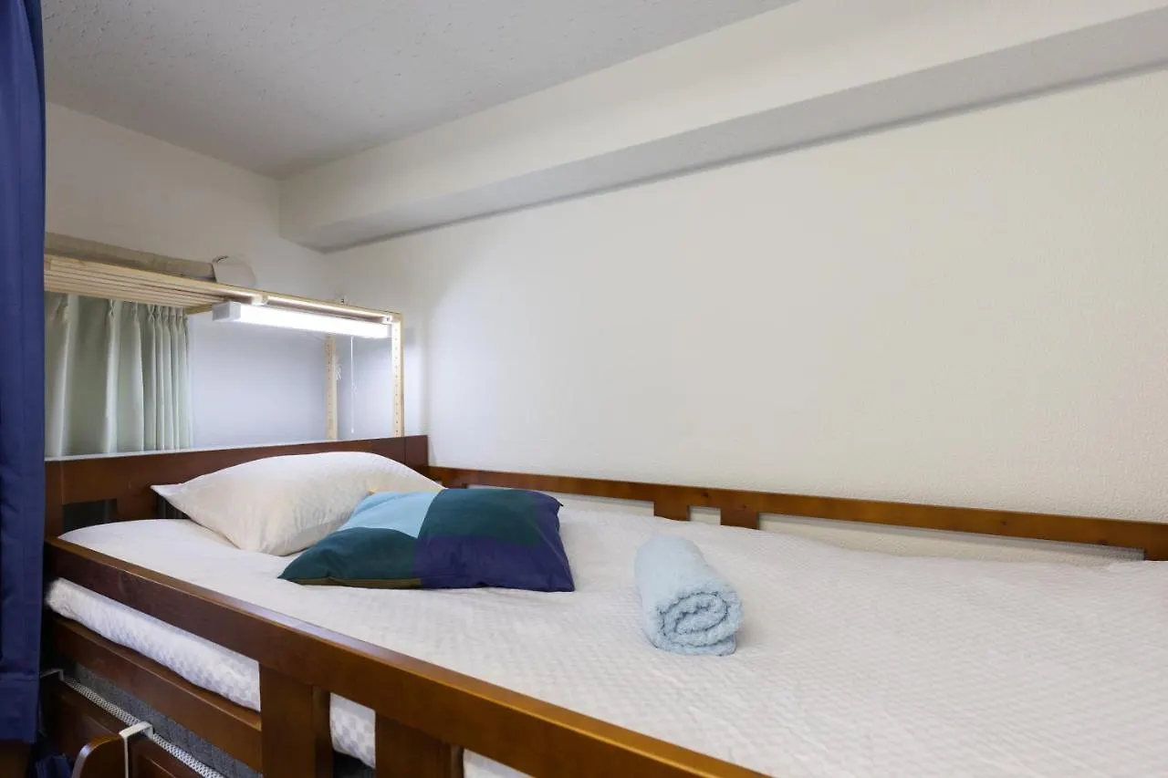 Apartment 池袋駅西口地下鉄出口徒歩4分ワンルーム4名コンビニ1分アクセス便利